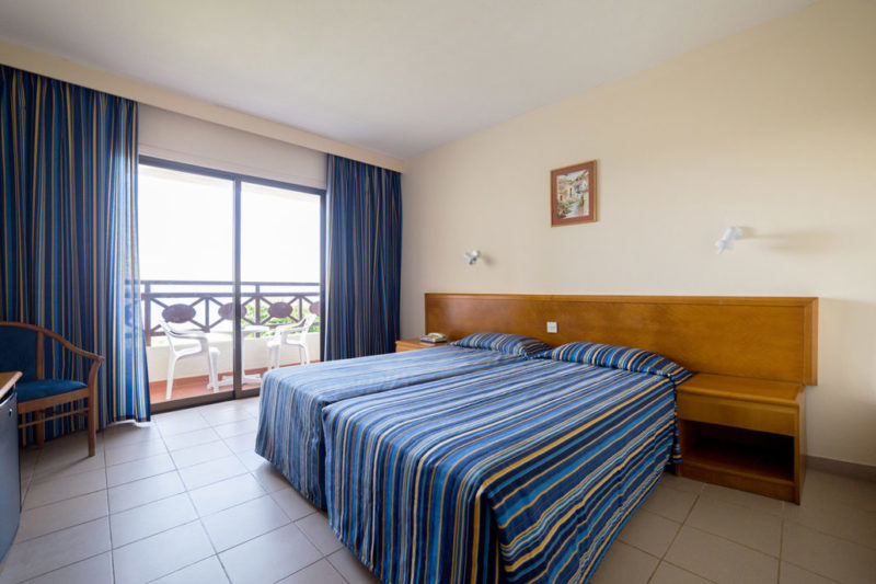 room2-1030x689